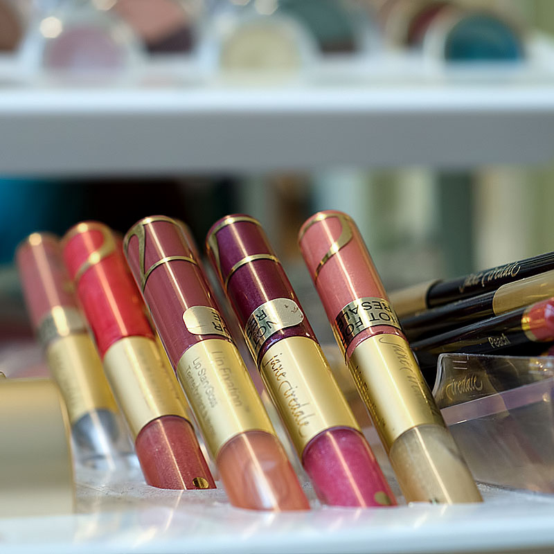 lipstick-tubes-square Lipsticks
